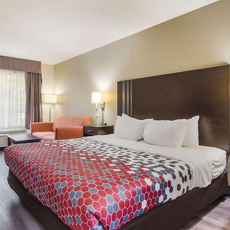 Econo Lodge South Гарнер Экстерьер фото