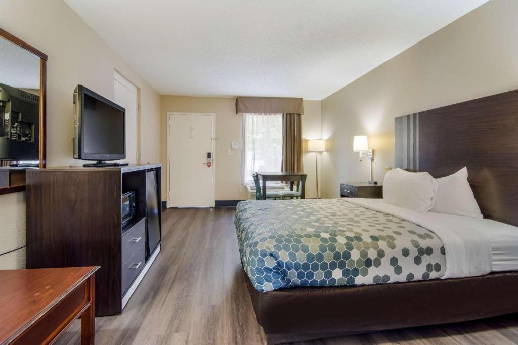 Econo Lodge South Гарнер Экстерьер фото
